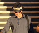 Charlie Sheen sort du tournage d'un film à Los Angeles le 28 octobre 2010