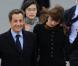 Carla Bruni et Nicolas Sarkozy accueillent le président Hu Jintao et sa femme à Orly le 4 novembre 2010