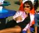 Captures d'écran du remake de Grease avec Tony Parker et Eva Longoria. Ici, Erin Barry.