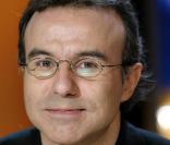 Philippe Besson, l'animateur de l'émission Paris Dernière 