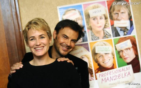 Judith Godrèche et François Ozon présentent le film Potiche, à Prague, le 26 novembre 2010.