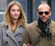Jason Statham et Rosie Huntington-Whiteley lors d'une promenade en amoureux à West Village, à New York, le 28 novembre 2010.