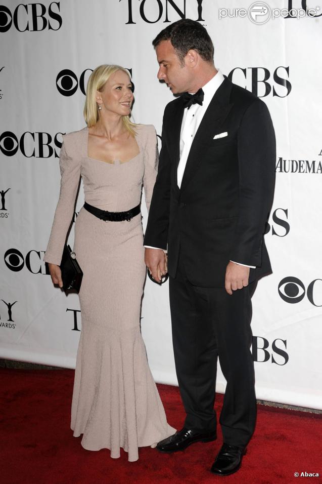 L'actrice Naomi Watts et l'acteur Liv Schreiber, en couple depuis 2005. Parents de deux garçons, le couple semble toujours aussi amoureux.