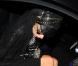 Lady Gaga arrive puis sort des studios Meccaniche à Milan au début du mois de décembre 2010 en Italie