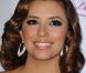 La star de Desperate Housewives rejoue l'âge d'or hollywoodien avec une coiffure digne d'une Marylin Monroe.
