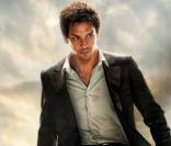 Découvrez Tomer Sisley en séduisant Largo Winch dans le second volet haletant !