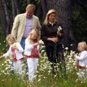 Maxima des Pays-Bas : Découvrez les tendres vacances de ses trois anges blonds !
