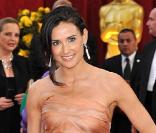 Demi Moore porte une robe Atelier Versace à la cérémonie des Oscars, le 7 mars 2010.