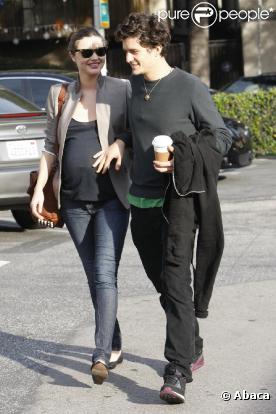 Miranda Kerr et Orlando Bloom lors d'une balade à Los Angeles