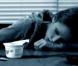 Isabelle Caro dans le clip de Licia - Mental Disease