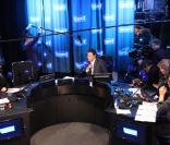 Marc-Olivier Fogiel sur le tournage de L'Exercice de l'Etat au sein des studios d'Europe 1 le 4 janvier 2010