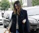 Rachel Bilson sort sa plus belle cape marine et son nouveau sac Chloé pour éblouir les passants dans les rues de L.A. La marinière à toute saison, on aime !