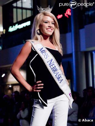 Teresa Scanlan, 17 ans, originaire du Nebraska, est la nouvelle Miss Amérique, élue à Las Vegas, le 15 janvier 2010