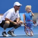 Le cadeau de Lleyton Hewitt à ses fans : son fils de 2 ans, Cruz, sur le court !