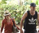 Dannii Minogue et son compagnon Kris Smith à Miami, le 2 février 2011.