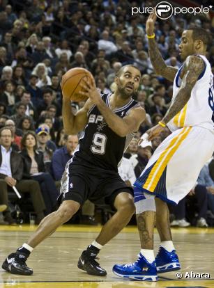 Tony Parker, malgré ses excellentes performances, n'a pas été retenu par les coaches parmi les remplaçants pour le All-Star Game de février 2011...