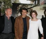 Albert Dupontel, Jean Becker, Marie-Josee Croze et Pierre Vaneck à la première du film 2 jours à tuer