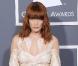 Florence Welch rend hommage à Aretha Franklin lors de la 54ème cérémonie des Grammy Awards à Los Angeles, le 13 février 2011.