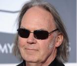 53e cérémonie des Grammy Awards, le 13 Février 2011 : Neil Young 