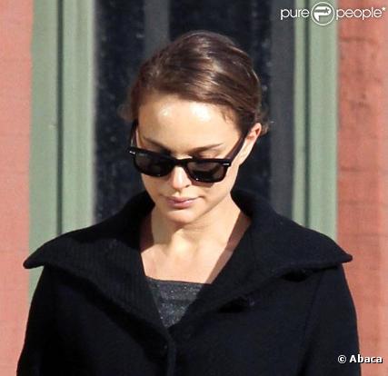 Natalie Portman dans les rues de New York le 19 février 2011