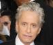 Michael Douglas joue des poings pour protéger sa belle Catherine, agressée !