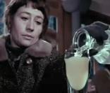 La bande-annonce du film Elle boit pas, elle fume pas, elle drague pas mais... elle cause !