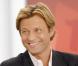Laurent Delahousse prend le trône de Claire Chazal, dans le coeur des Français !