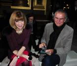 Anna Wintour et Patrick Demarchelier au défilé Stella McCartney le lundi 7 mars 2011 à Paris