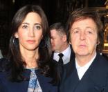 Paul McCarteny et Nancy au défilé Stella McCartney le lundi 7 mars 2011 à Paris