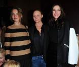 Natalia Vodianova, Stella McCartney et Liv Tyler au défilé Stella McCartney le lundi 7 mars 2011 à Paris