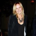 Malin Akerman dévoile sa poitrine en transparence non loin d'un grand Mytho !