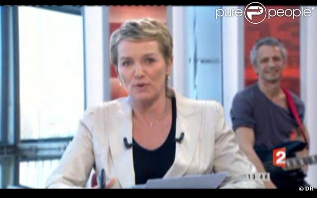 Elise Lucet lors de son come-back au JT de 13h00 de France 2, le 21 mars