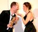 Olivier Raoux reçoit le César des Meilleurs Décors pour La Môme, le 22 février 2008. Ici avec Marie Gillain