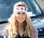 Brooke Mueller a une façon bien particulière d'apporter son soutien au Japon, mercredi 16 mars.