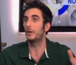 Thierry Dugeon a été bizuté par Matthieu Noel, lors de son arrivée au sein de l'équipe de  C à vous  sur France 5.