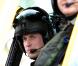 Le prince William, en exercice de sauvetage à bord d'un hélicoptère Sea King le 31 mars 2011 à Anglesey, a confié sa nervosité à moins d'un mois de son mariage, qui l'empêche même de trouver le sommeil !