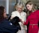 Letizia et Camilla Parker Bowles ont visité un centre d'adoption de chiots à Madrid le 31 mars 2011
