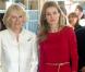 Letizia et Camilla Parker Bowles ont visité un centre d'adoption de chiots à Madrid le 31 mars 2011