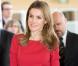 Letizia et Camilla Parker Bowles ont visité un centre d'adoption de chiots à Madrid le 31 mars 2011