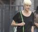 Agyness Deyn dans les rues de Londres le 7 avril 2011