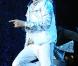 Justin Bieber se produit à Milan (Italie), devant 15 000 fans, samedi 9 avril.