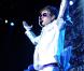 Justin Bieber se produit à Milan (Italie), devant 15 000 fans, samedi 9 avril.