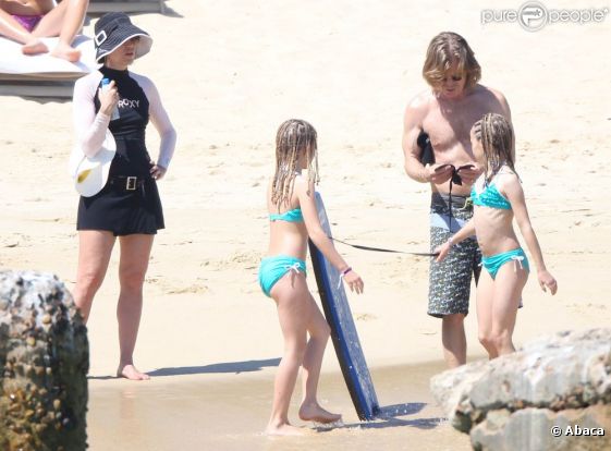 Felicity Huffman a invité sa soeur pour passer des vacances en famille. Mexique, 3 avril 2011