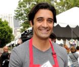 Gilles Marini participent au Mission Easter for the Homeless, afin de servir des repas chauds aux sans-abri, vendredi 22 avril à Los Angeles.