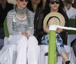Madonna, avec ses filles Lourdes et Mercy, au Malawi en avril 2010