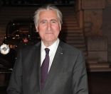 Ernest-Antoine Seillière de Laborde à l'inauguration de l'exposition consacrée aux voitures de collection de Ralph Lauren, au musée des Arts décoratifs. Paris, le 27 avril