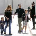 Jennifer Lopez : Sensuelle et naturelle en famille, puis très sexy en promo !