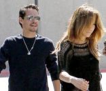 Marc Anthony, Jennifer Lopez et leur fille Emme Maribel se rendent au cinéma Grand Palace, à Los Angeles, le 23 avril 2011.