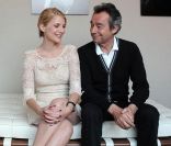Mélanie Laurent face à Michel Denisot, présentateur du Grand Journal de Canal +, à Cannes, le 10 mai 2011.