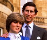Lady Diana et le prince Charles au mois de février 1981, lors de l'annonce de leurs fiançailles. 
